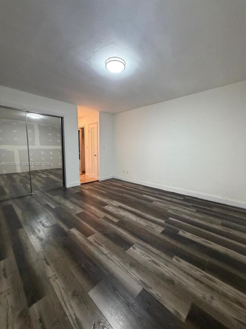 1400 NE 191st St , Unit 310, Miami, FL 33179 Photo