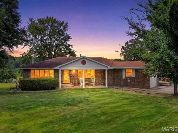 14524 Pike 277 , Louisiana, MO 63353