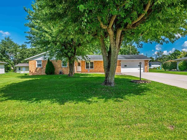 6506 E Piccadilly Road, Muncie, IN 47303