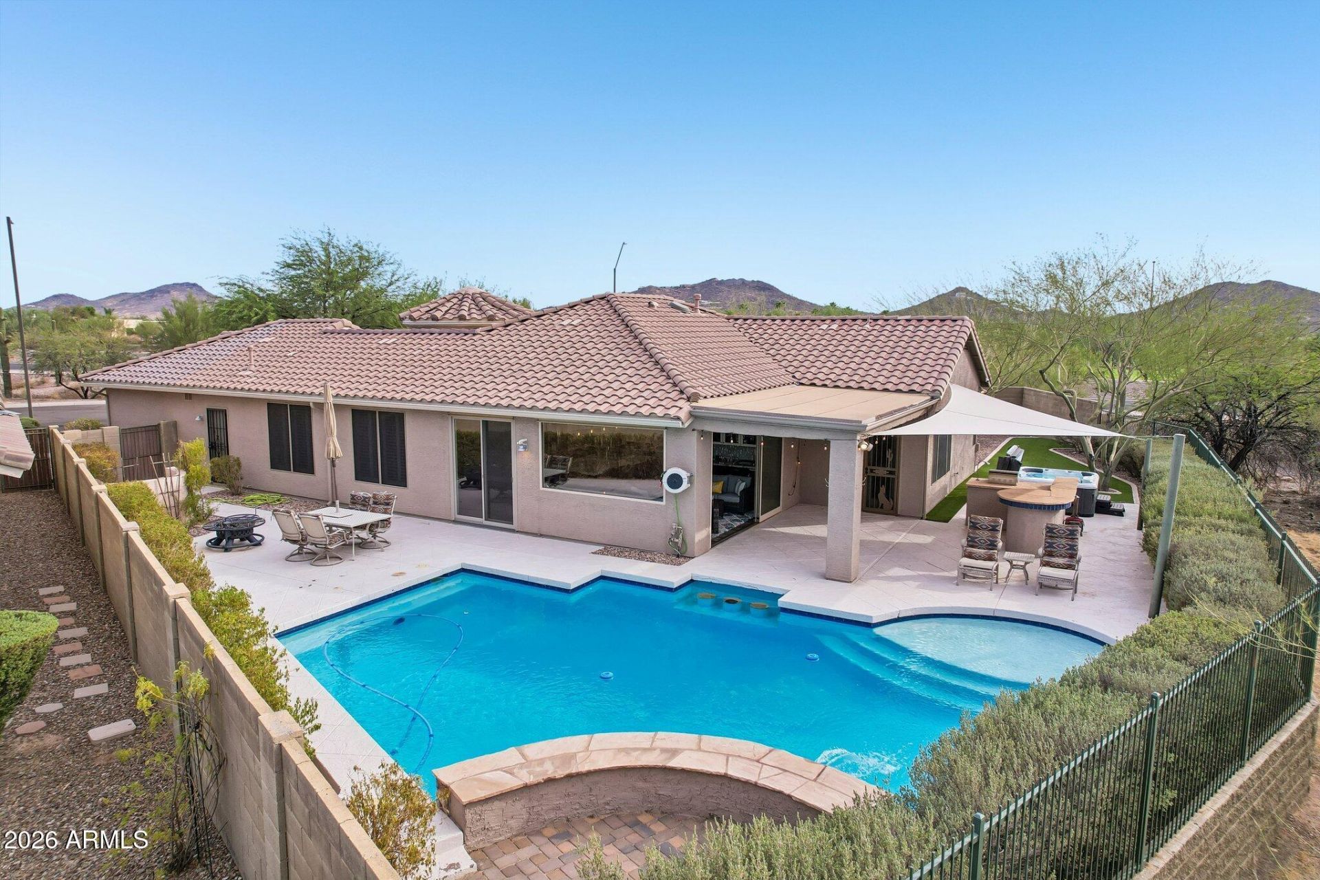 2656 W Coyote Creek Court, Phoenix, AZ 85086 Main Photo