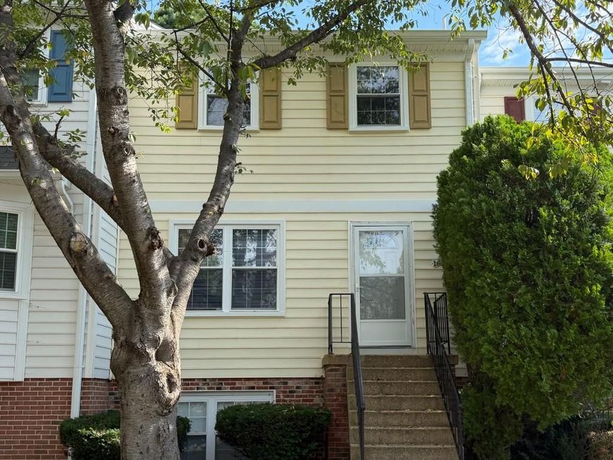 1602 W Bancroft Lane, Crofton, MD 21114 Main Photo