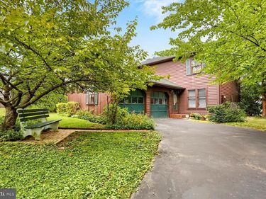 2024 MILL PLAIN COURT , HARRISBURG, PA 17110