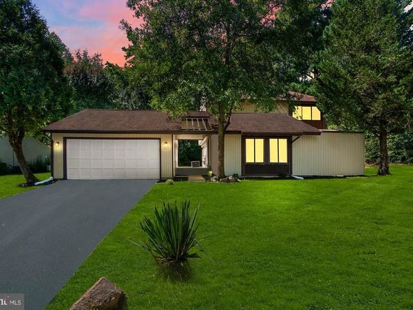 8605 MONMOUTH DRIVE , UPPER MARLBORO, MD 20772