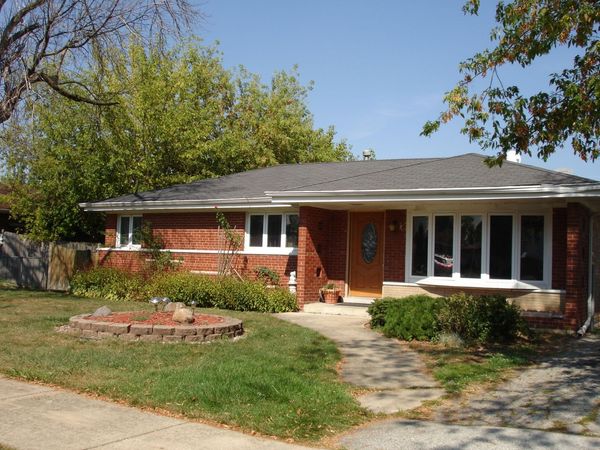 6450 W 82 Place , Burbank, IL 60459