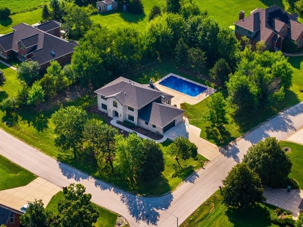 13136 Fox Hill Court , Lemont, IL 60439