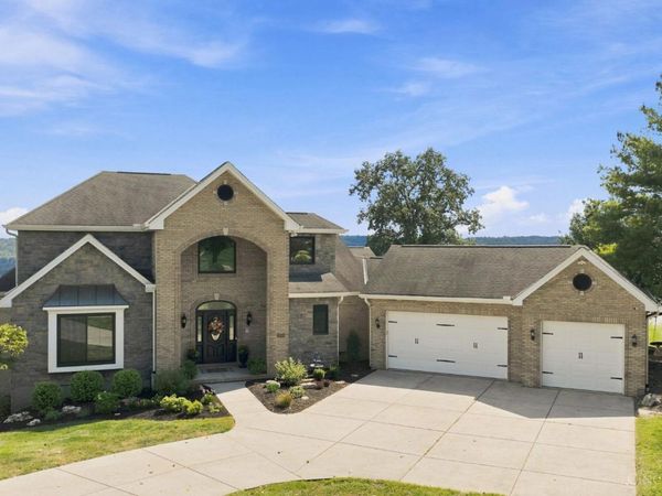 33 St Andrews Drive, North Bend, OH 45052