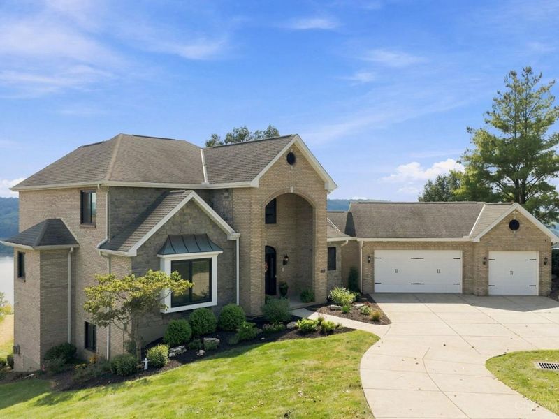 33 St Andrews Drive, North Bend, OH 45052 Photo 2
