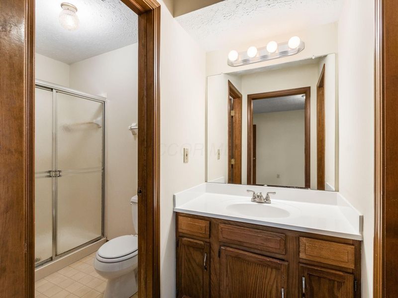 4847 Dierker Road , Columbus, OH 43220 Photo 15