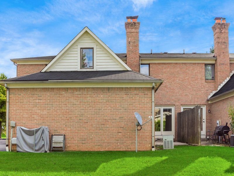 4847 Dierker Road , Columbus, OH 43220 Photo 30