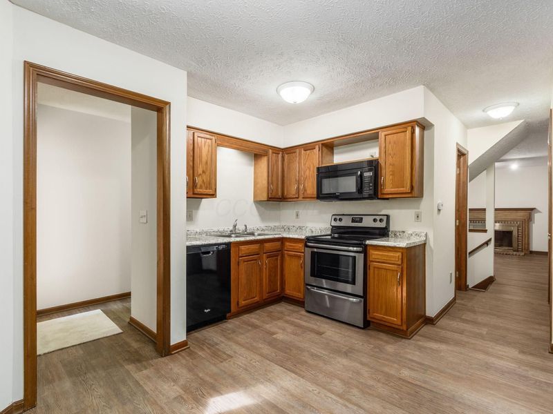 4847 Dierker Road , Columbus, OH 43220 Photo 8