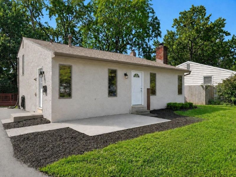2831 Louise Avenue, Grove City, OH 43123 Photo 2