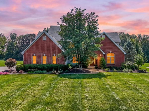 7459 Gearied Street NW, Pickerington, OH 43147