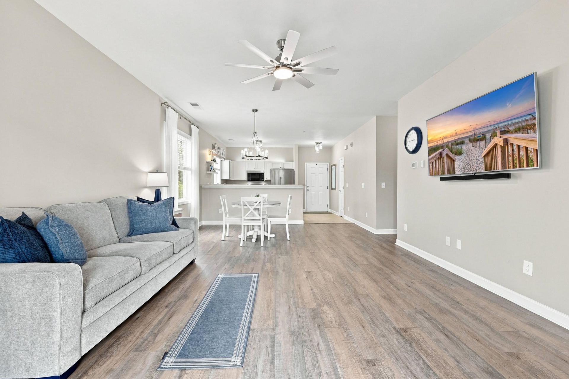 224 Castle Dr. Photo 12