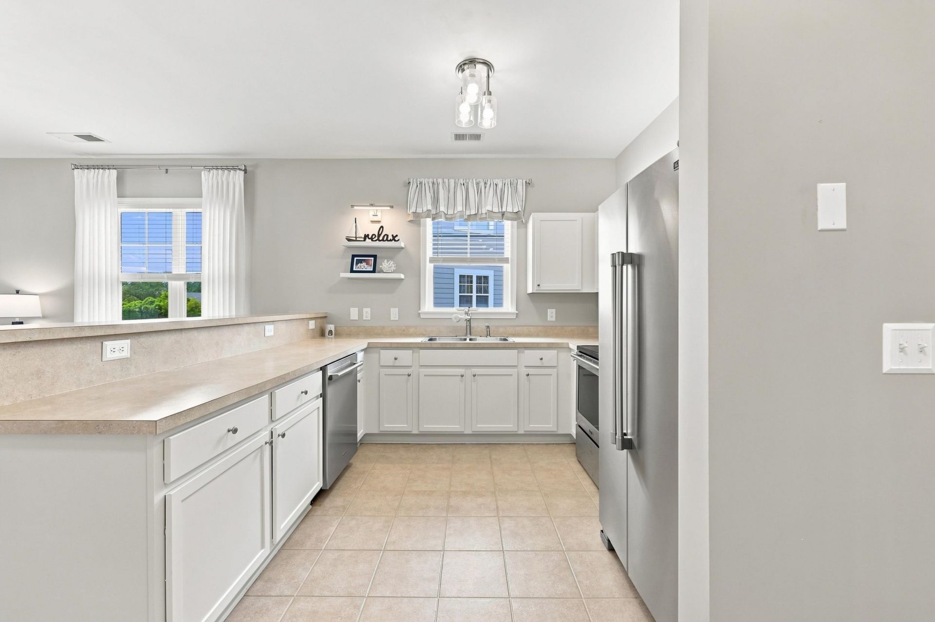 224 Castle Dr. Photo 4