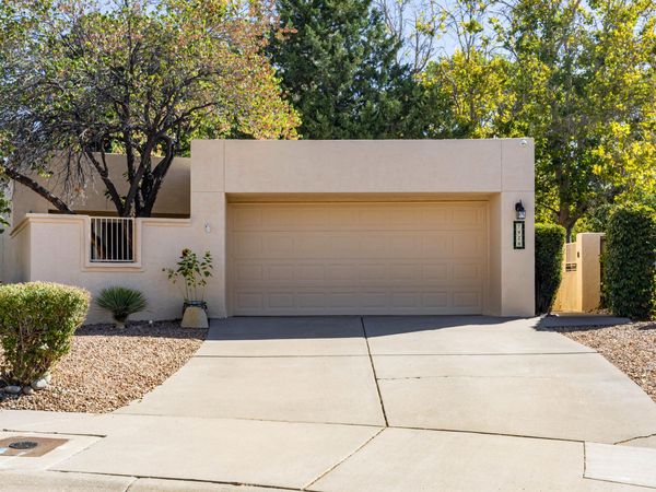 7928 Woodhaven Drive NE, Albuquerque, NM 87109