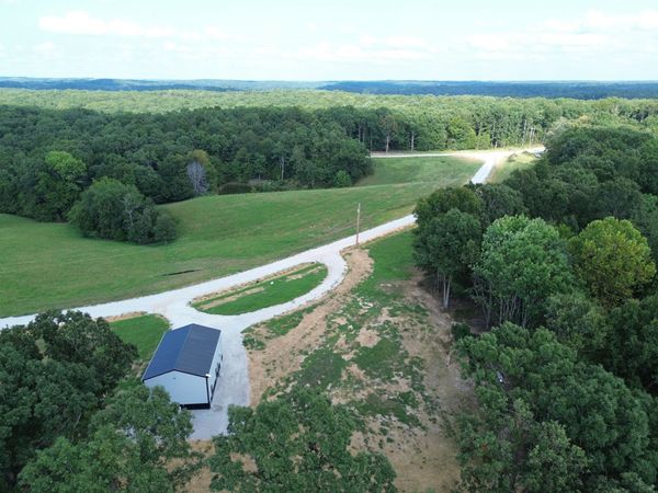 265 Vista Ct , Unit 18, Mc Ewen, TN 37101