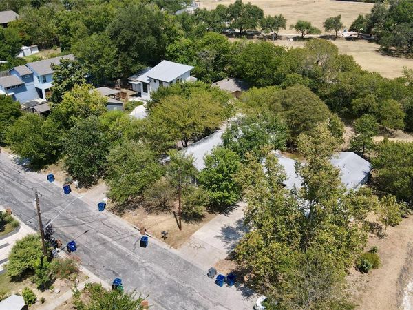 400 Swanee DR , Austin, TX 78752