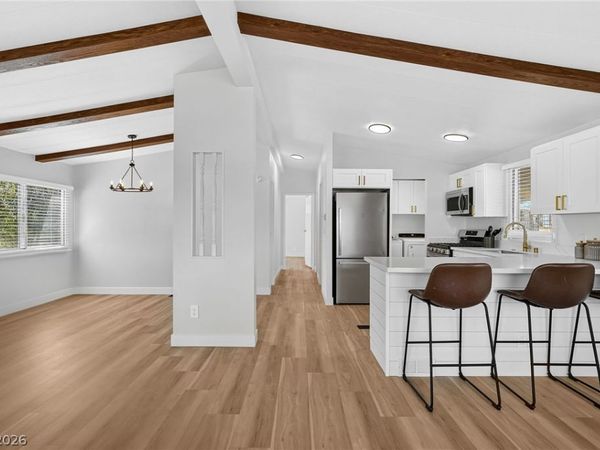 5525 Tres Piedras Road , Las Vegas, NV 89122