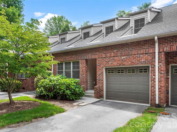 156 B Wash Creek Drive , Hendersonville, NC 28739