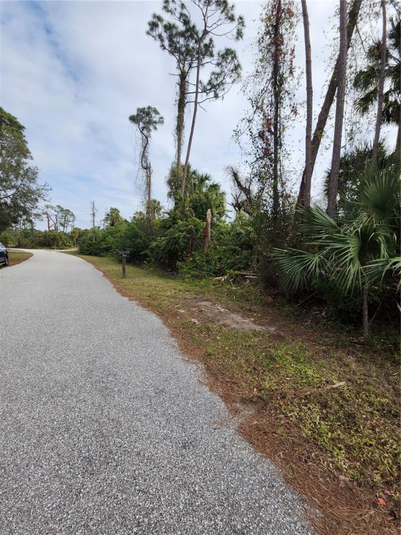 Daphne Road, North Port, FL 34288 Main Photo