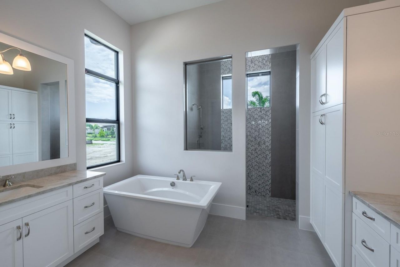 1003 Blue Shell Loop, Sarasota, FL 34240 Photo