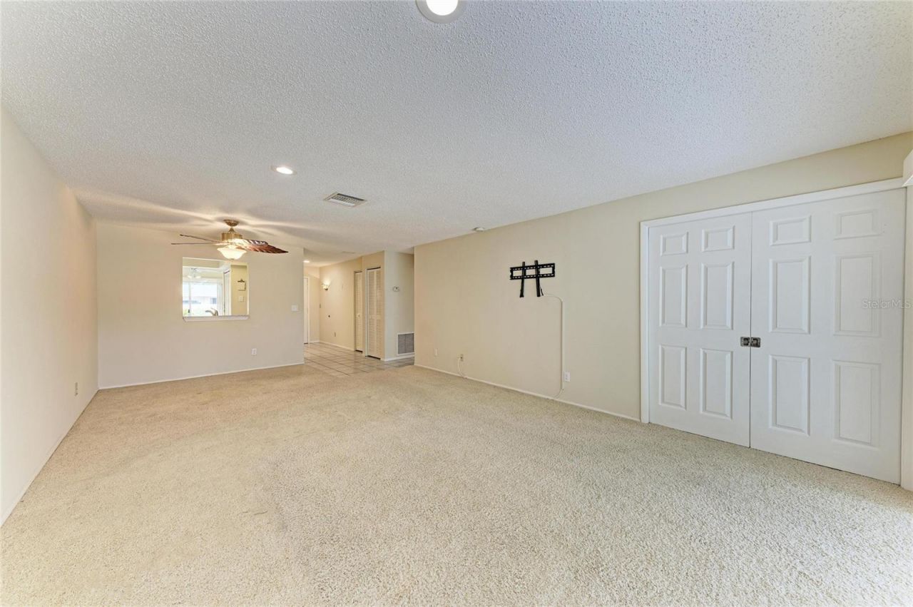 7008 W Country Club Drive N, Unit 139, Sarasota, FL 34243 Photo
