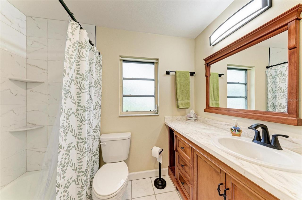 7008 W Country Club Drive N, Unit 139, Sarasota, FL 34243 Photo