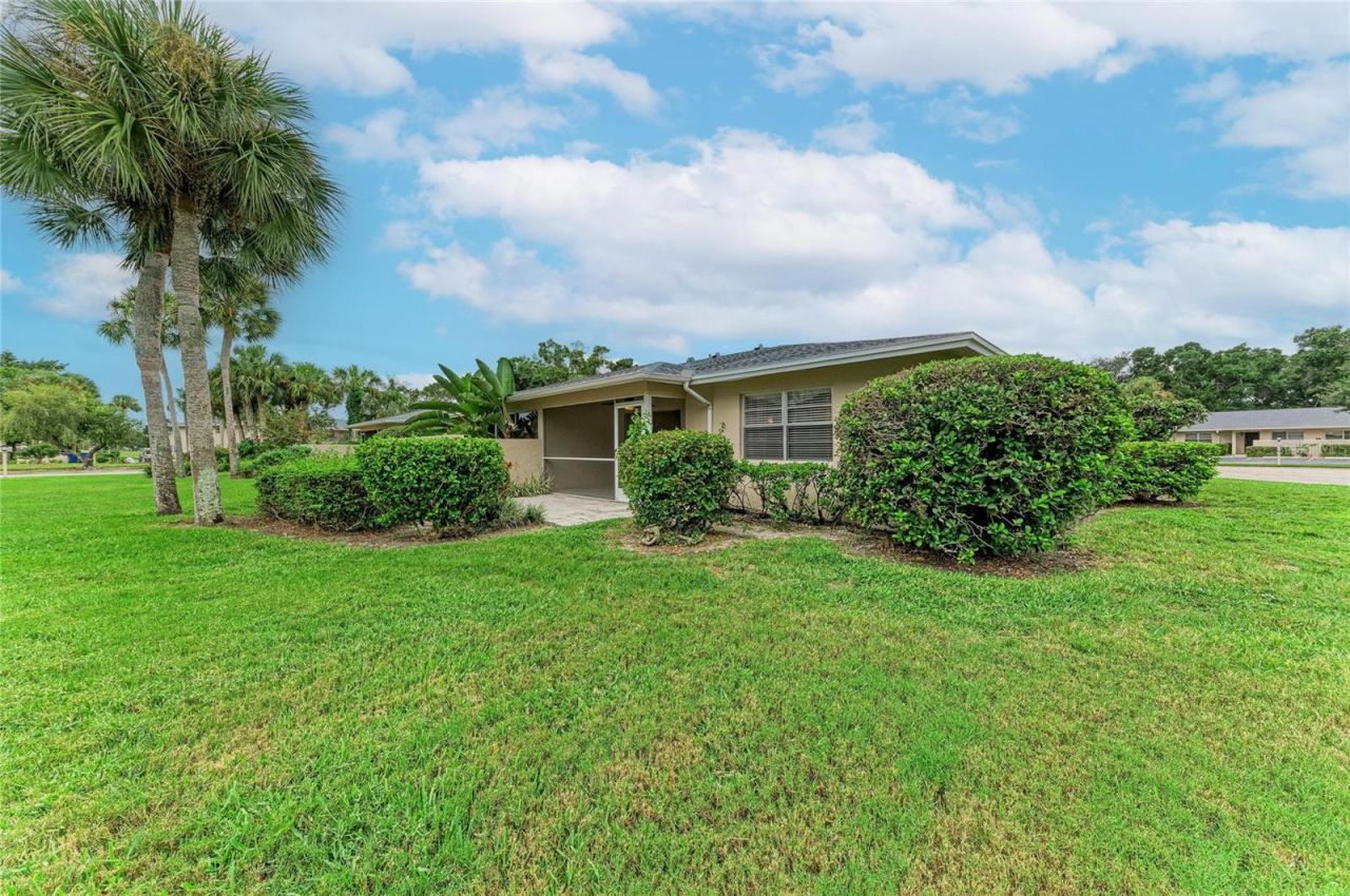 7008 W Country Club Drive N, Unit 139, Sarasota, FL 34243 Photo