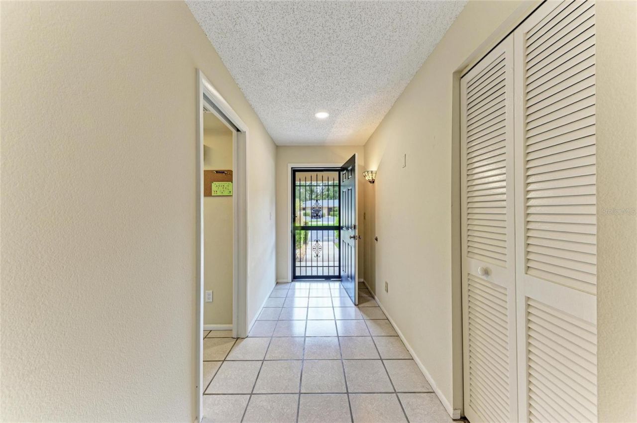7008 W Country Club Drive N, Unit 139, Sarasota, FL 34243 Photo