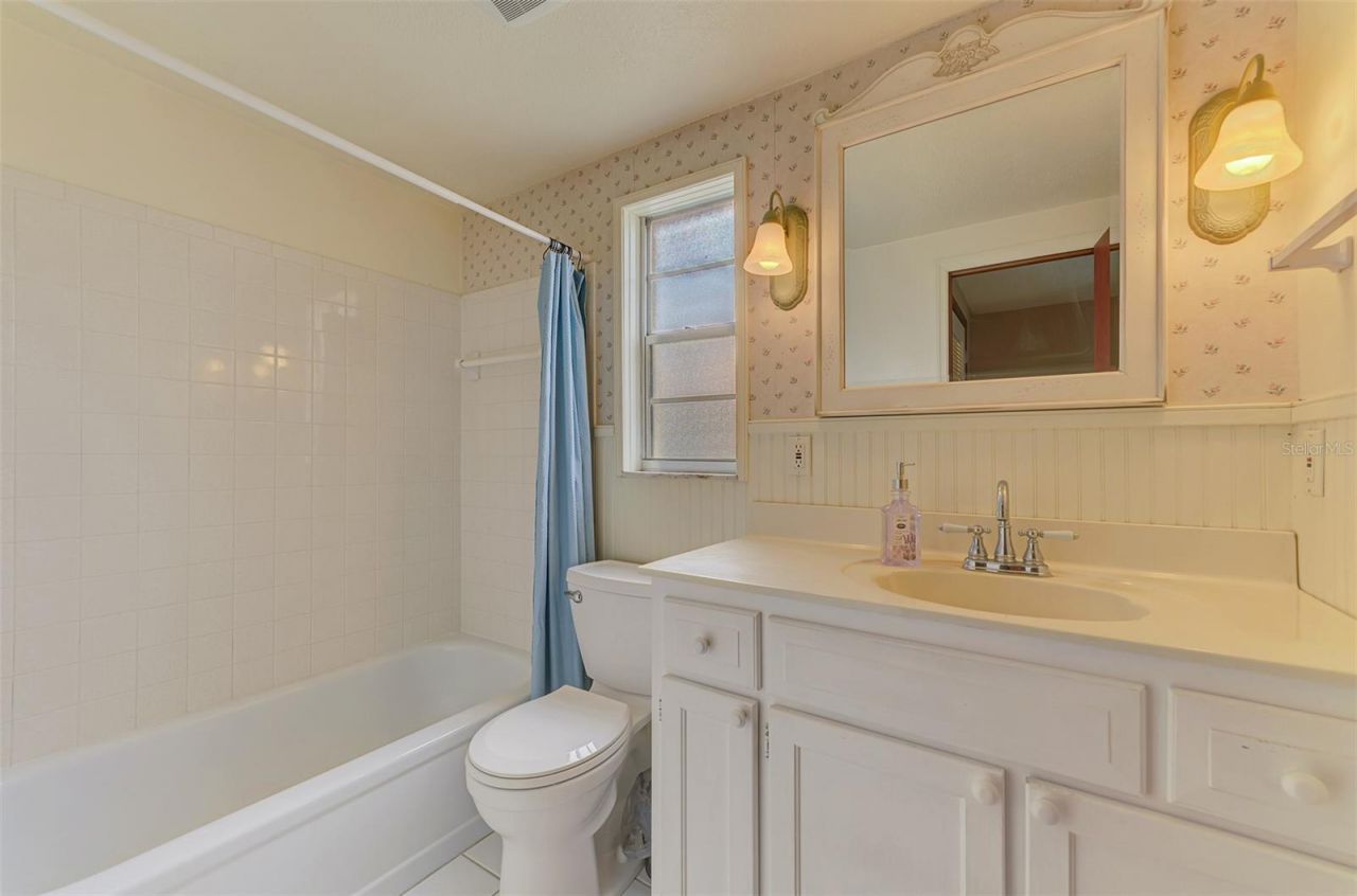 3727 Prado Drive, Sarasota, FL 34235 Photo