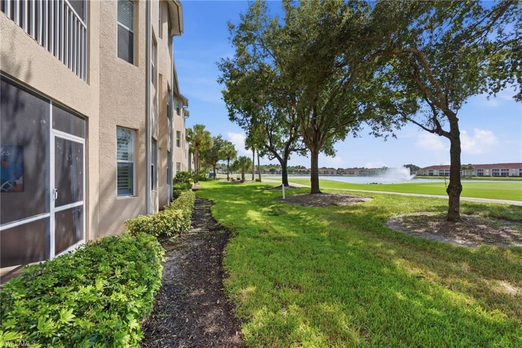 2720 Cypress Trace Cir, Unit 2915, Naples, FL 34119 Photo