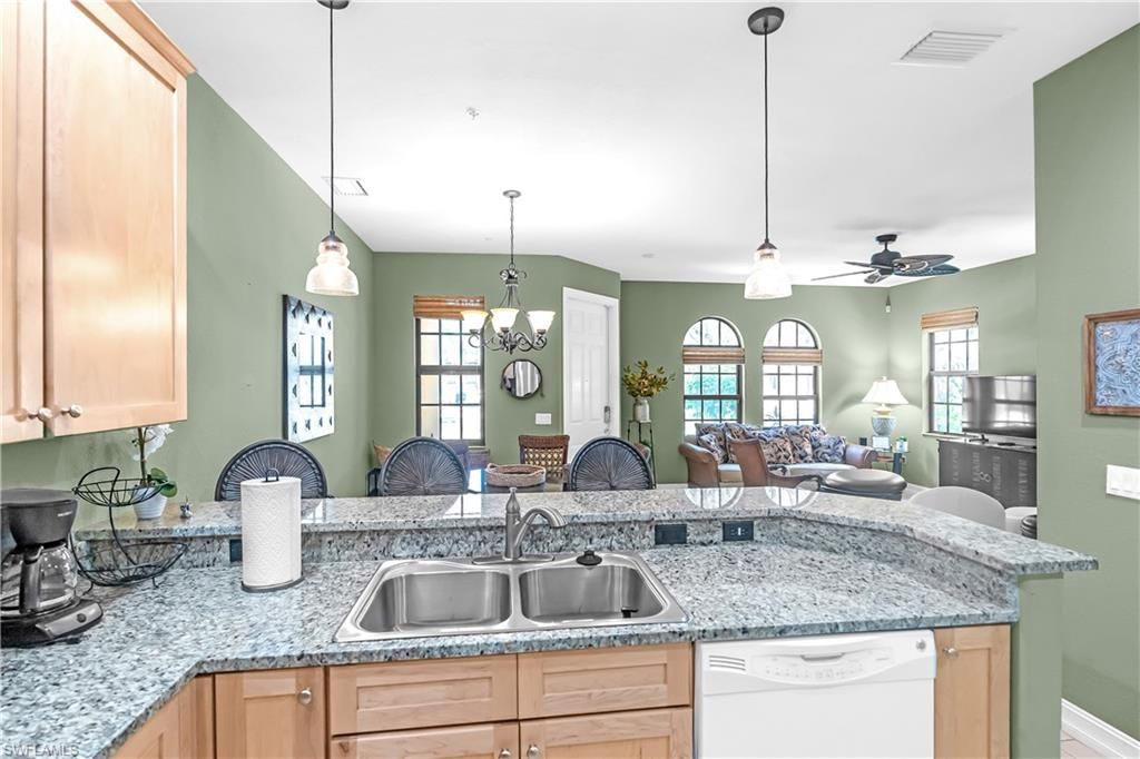 9092 Capistrano St S, Unit 6401, Naples, FL 34113 Photo
