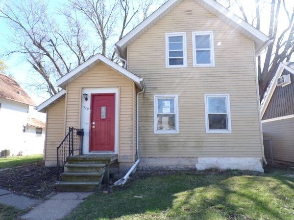 529 W 17th Street , Davenport, IA 52803