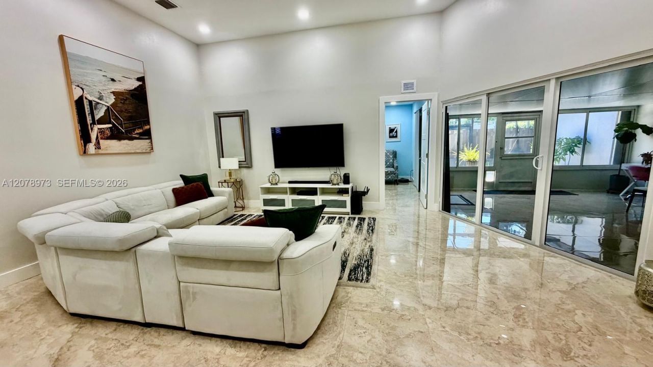 2320 NW 12th St , Unit 2320, Delray Beach, FL 33445 Photo