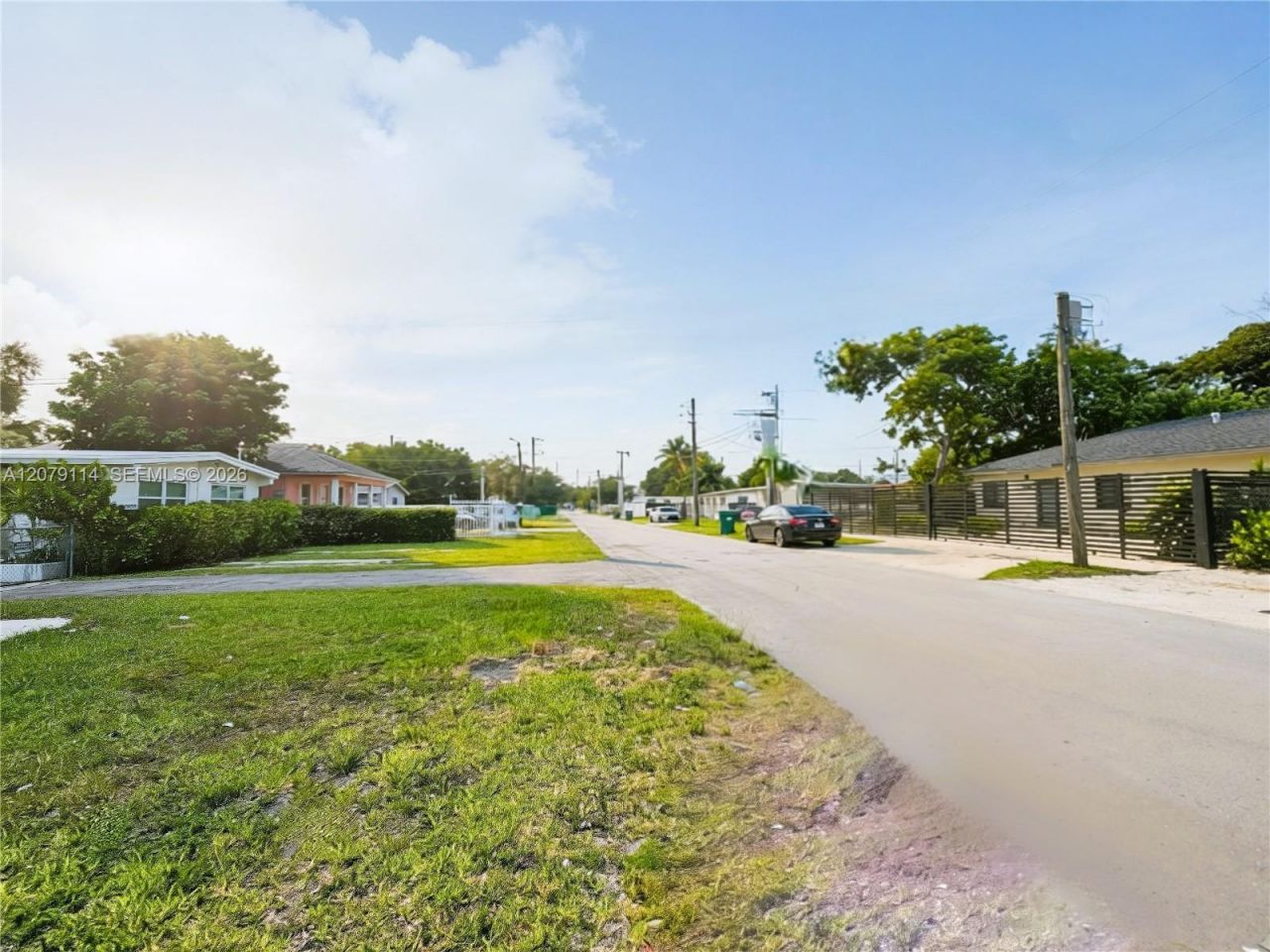 2010 NW 70th St, Miami, FL 33147 Photo