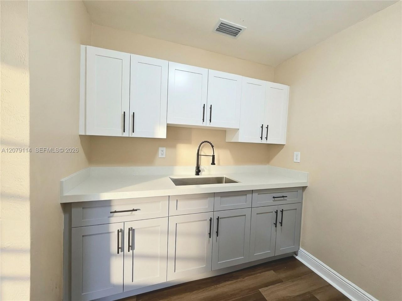 2010 NW 70th St, Miami, FL 33147 Photo