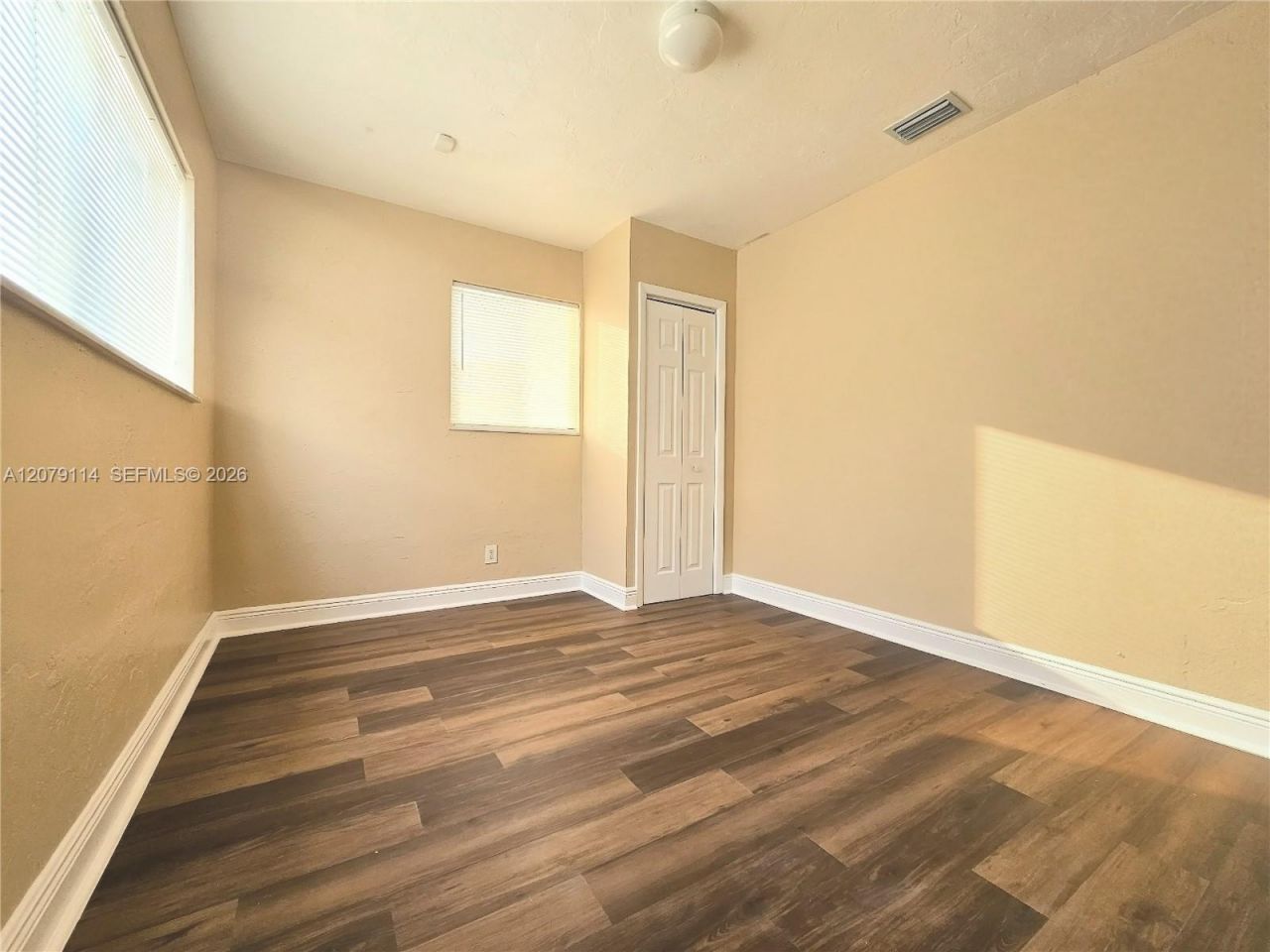 2010 NW 70th St, Miami, FL 33147 Photo