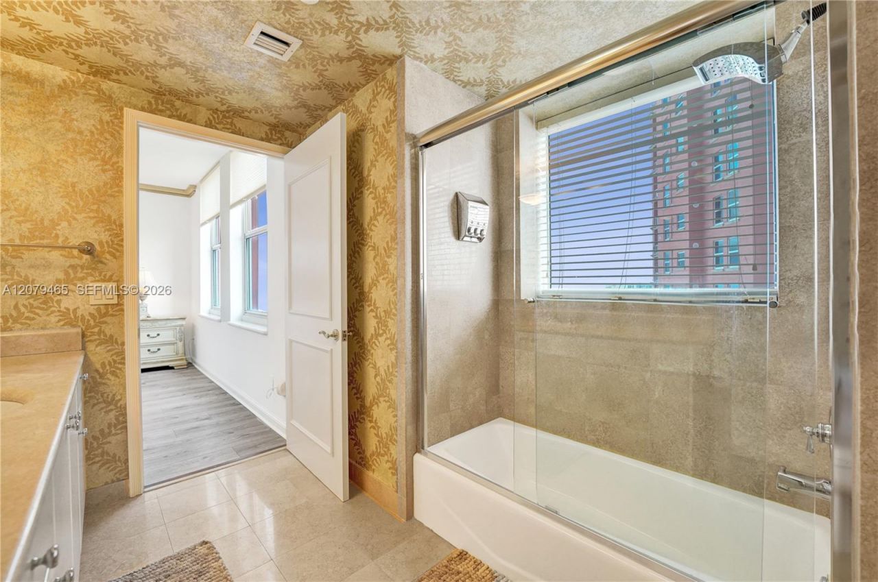 2100 N Ocean Blvd , Unit 18B, Fort Lauderdale, FL 33305 Photo