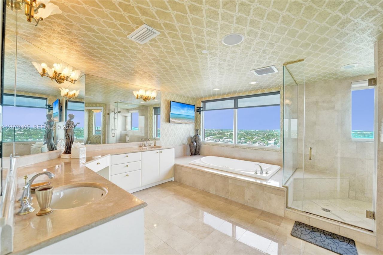 2100 N Ocean Blvd , Unit 18B, Fort Lauderdale, FL 33305 Photo