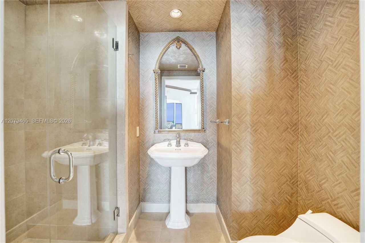 2100 N Ocean Blvd , Unit 18B, Fort Lauderdale, FL 33305 Photo