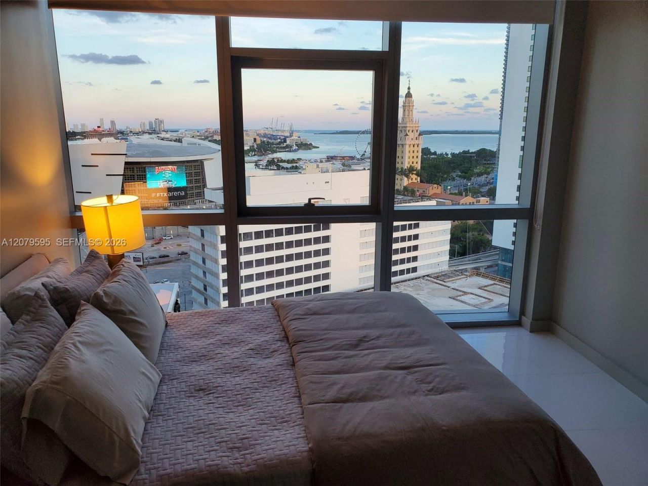 851 NE 1st Ave , Unit 1511, Miami, FL 33132 Photo