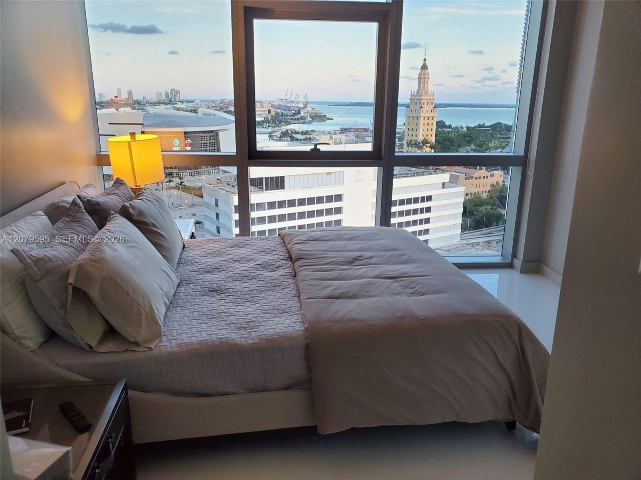 851 NE 1st Ave , Unit 1511, Miami, FL 33132 Photo