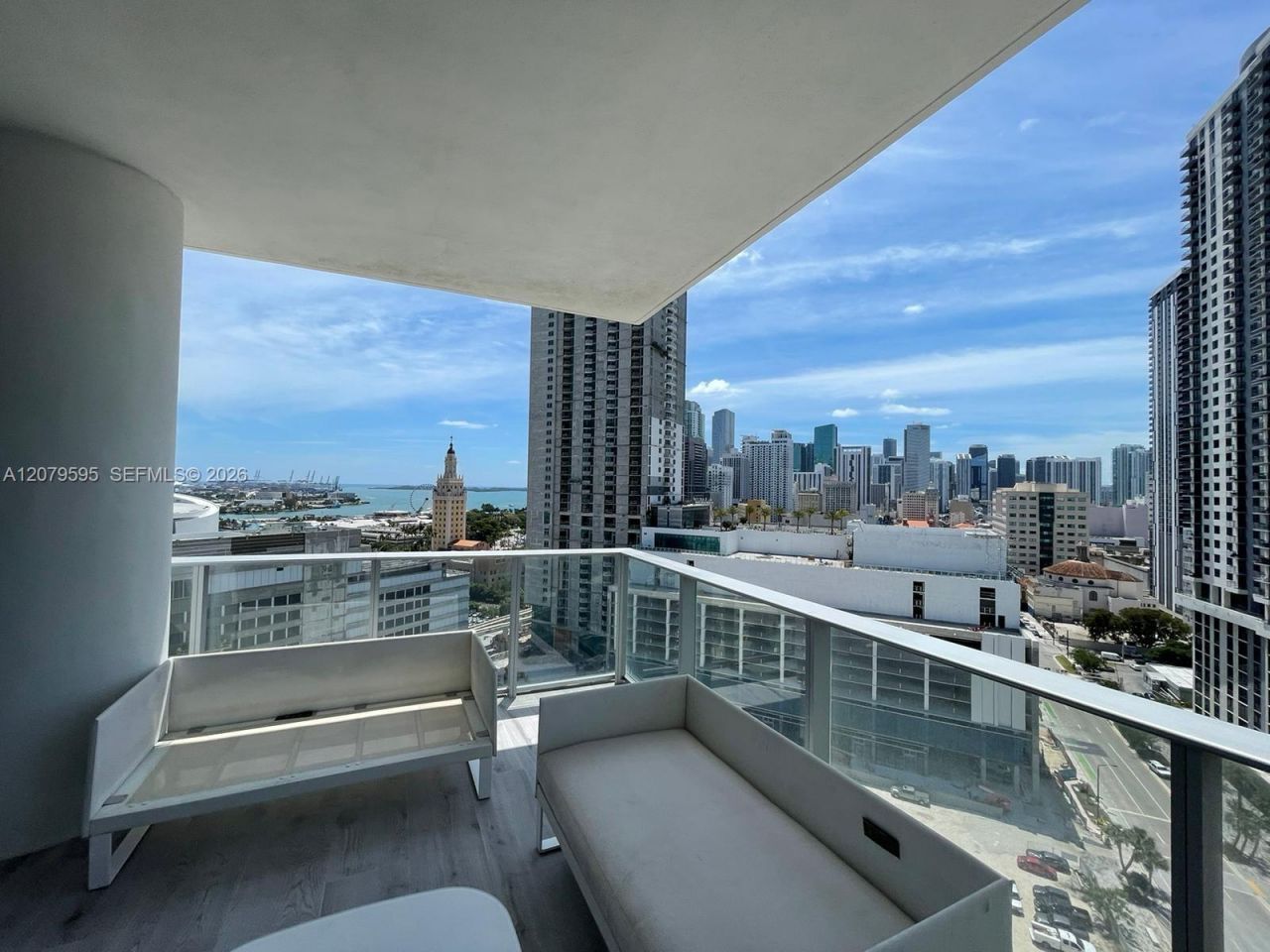 851 NE 1st Ave , Unit 1511, Miami, FL 33132 Photo