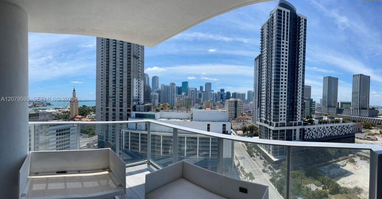 851 NE 1st Ave , Unit 1511, Miami, FL 33132 Photo