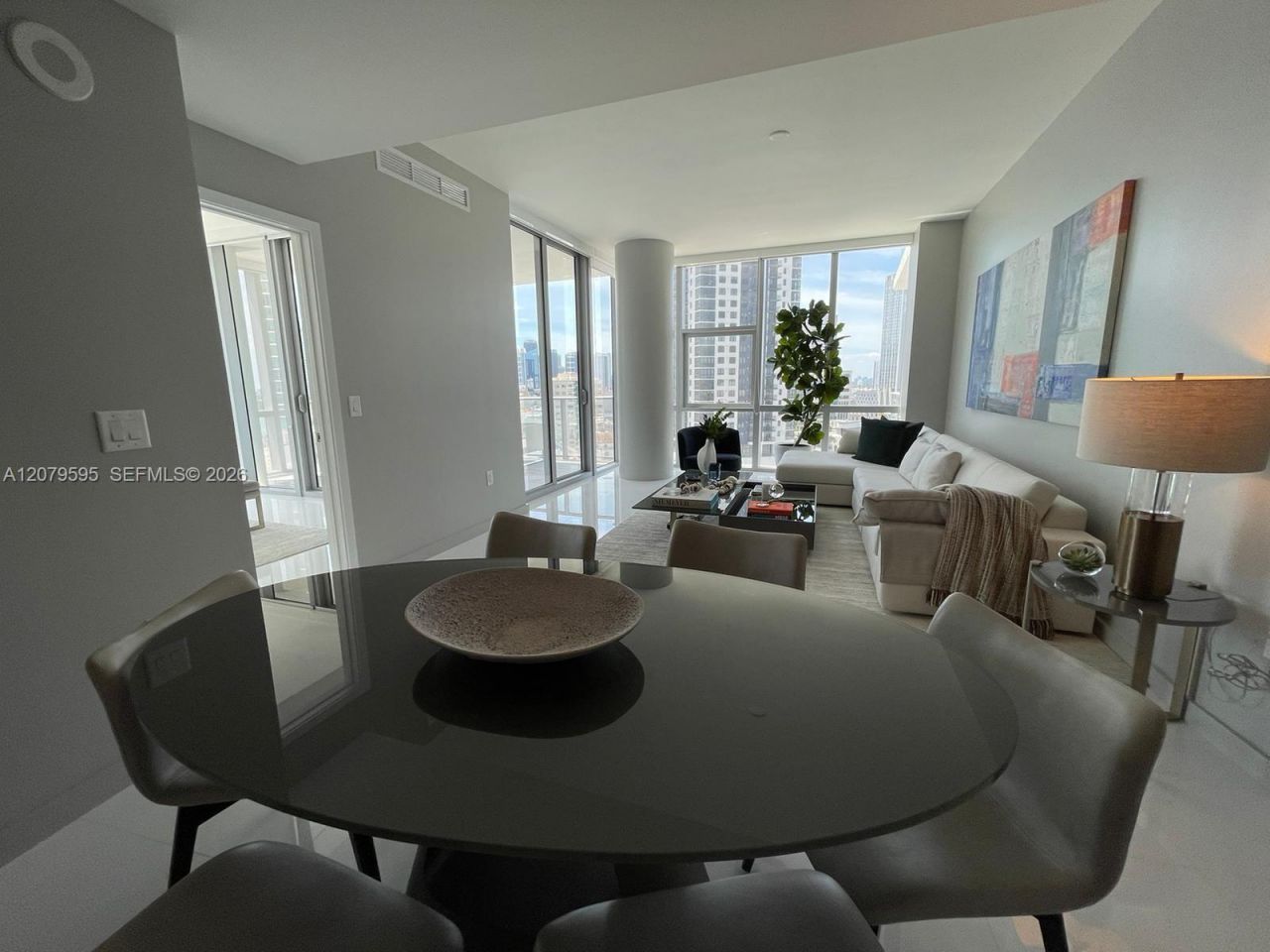 851 NE 1st Ave , Unit 1511, Miami, FL 33132 Photo
