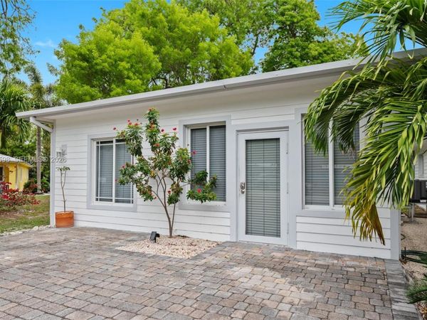 4 Transylvania Ave , Unit B, Key Largo, FL 33037