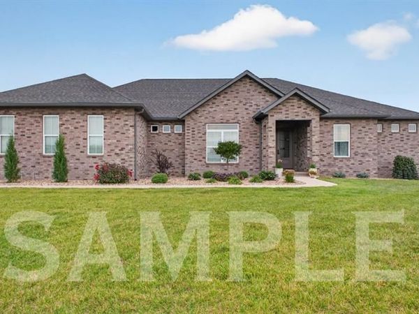 1386 Walnut Ridge Drive , Columbia, IL 62236