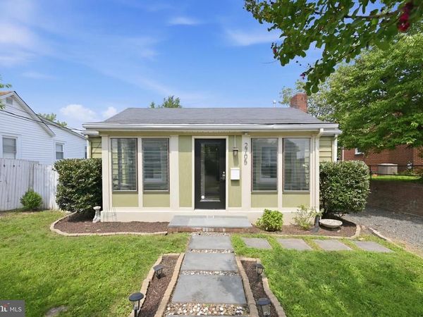 2705 1ST ROAD S , ARLINGTON, VA 22204