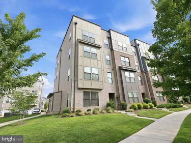 2626 LASSEN WALK, Unit B, HENRICO, VA 23294