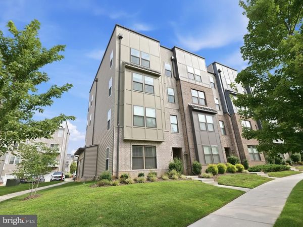 2626 LASSEN WALK, Unit B, HENRICO, VA 23294